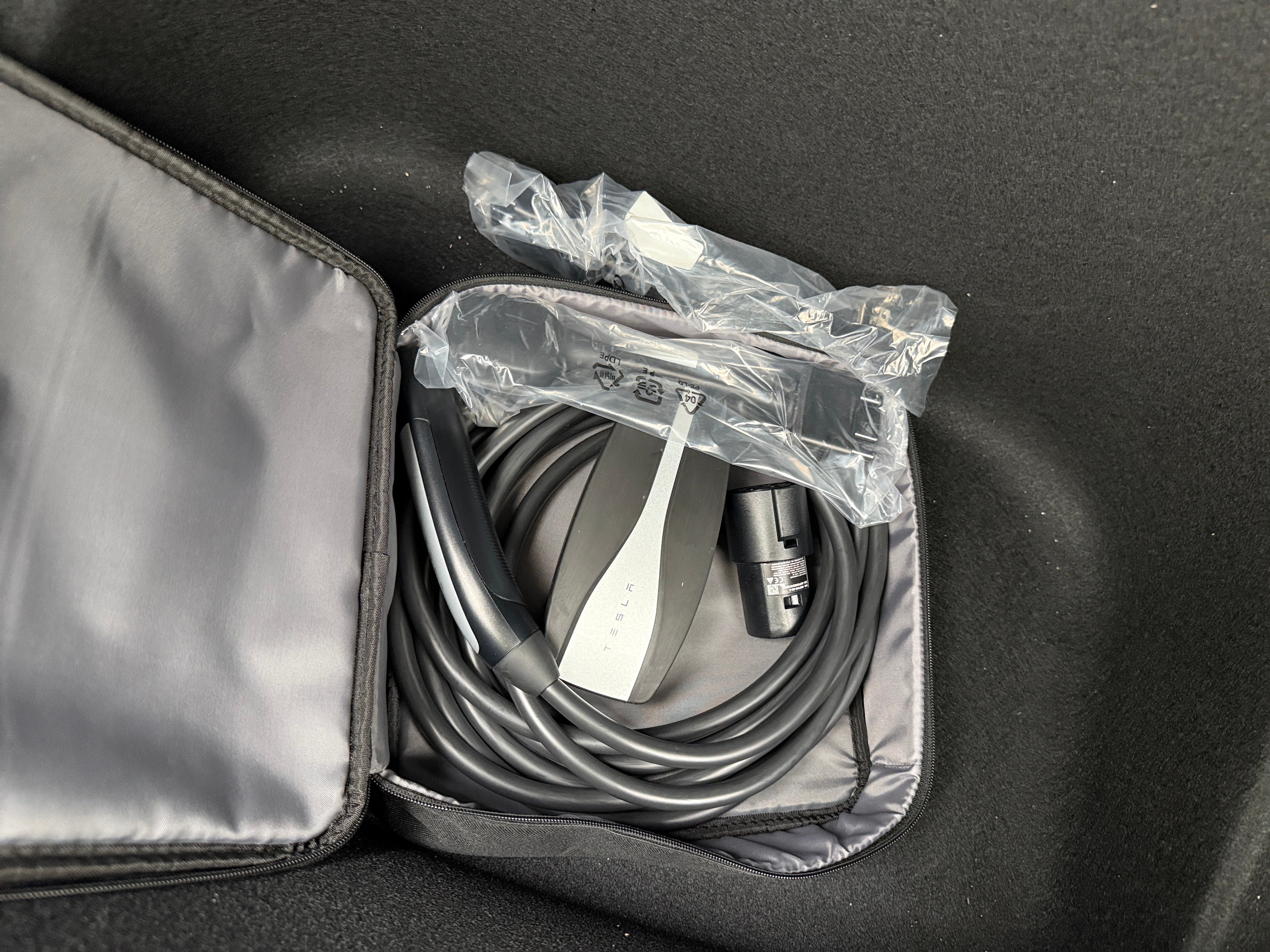 tesla model y 2025 7SAYGDEF0SF304147 image tesla model y 2025 7SAYGDEF0SF304147 image